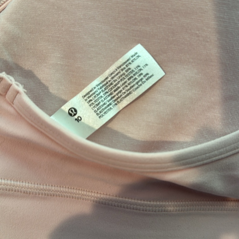 Lululemon sports bra - Picture 3 of 4